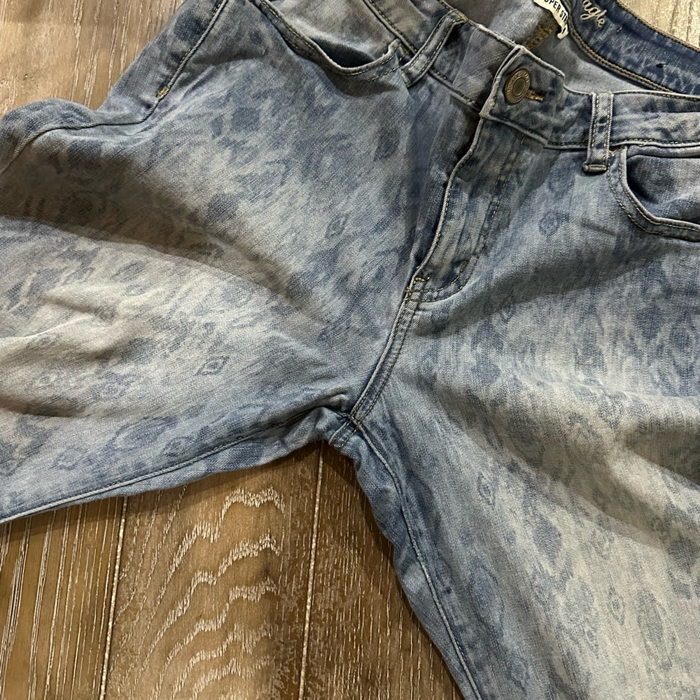 American Eagle Jeans - Picture 13 of 13